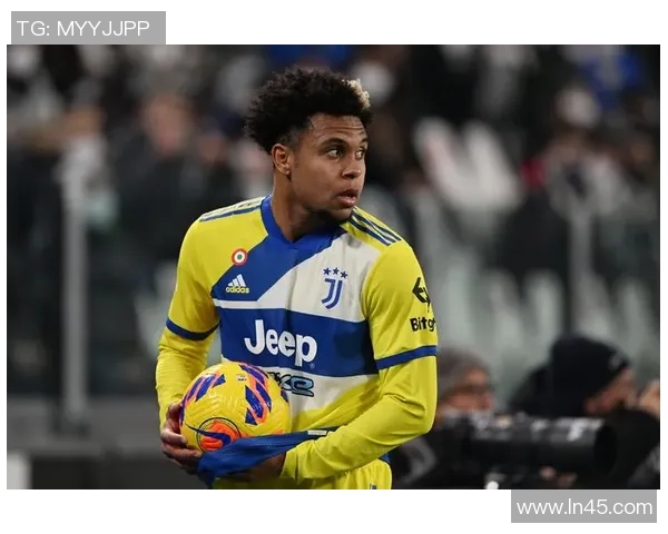 麦肯尼足球星卡投资价值分析是否值得购买及收藏建议